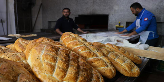 Ekmeğe bir zam haberi de Adana'dan!
