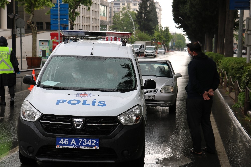 Ekmek almaya otomobiliyle giden sürücüye 392 lira ceza 