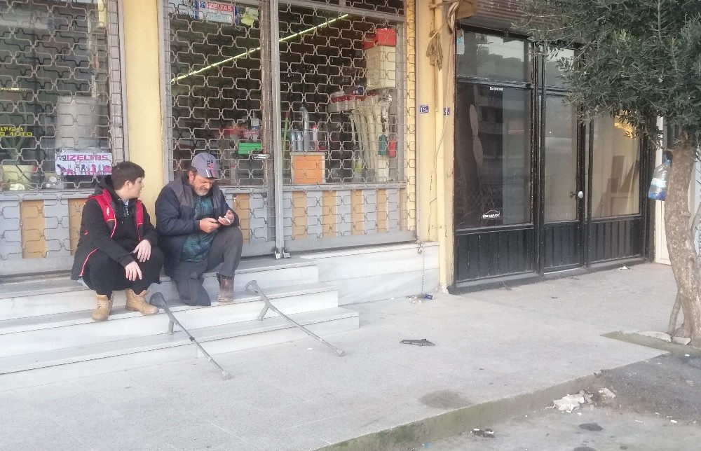 Ekmek teknesi olacak motoru çalınan engelli gözyaşlarını tutamadı 