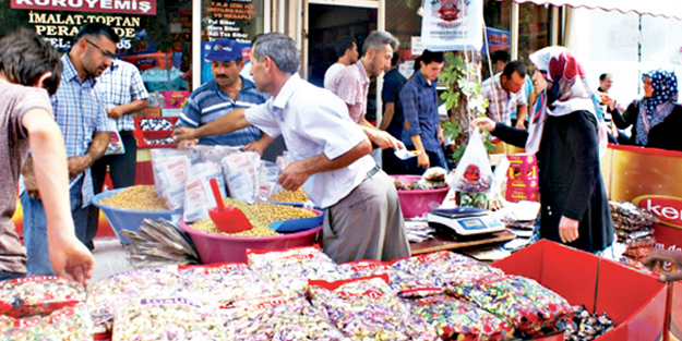 Ekonomi bayram ediyor