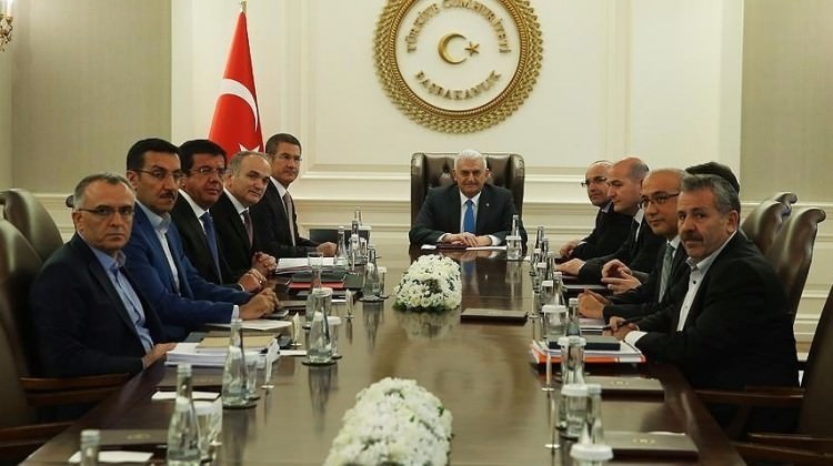 Ekonomik darbeye karşı 'Milli Hamle'