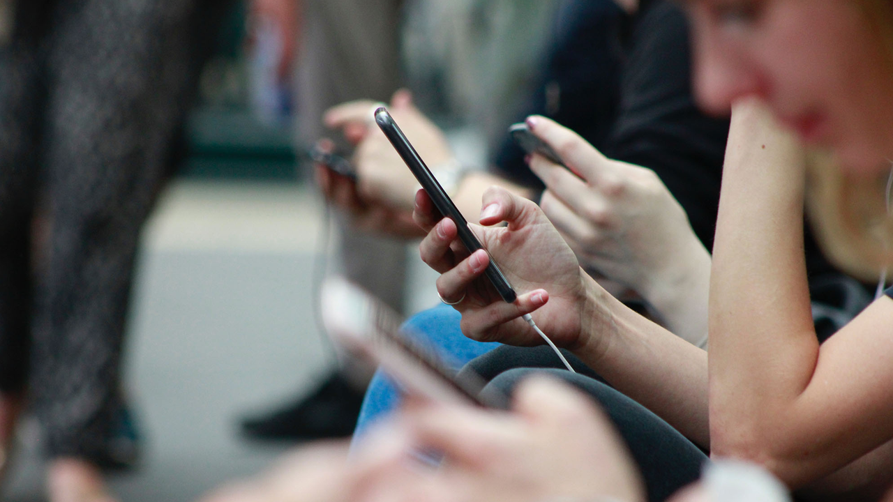 Ekran bağımlılığı intihara sürüklüyor!