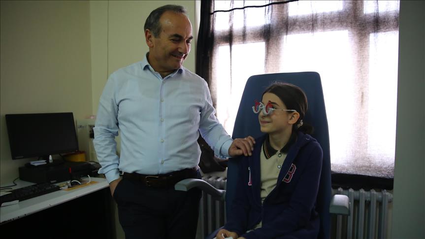 Ekrandan okuma mesafesi kaç santimetre olmalıdır?