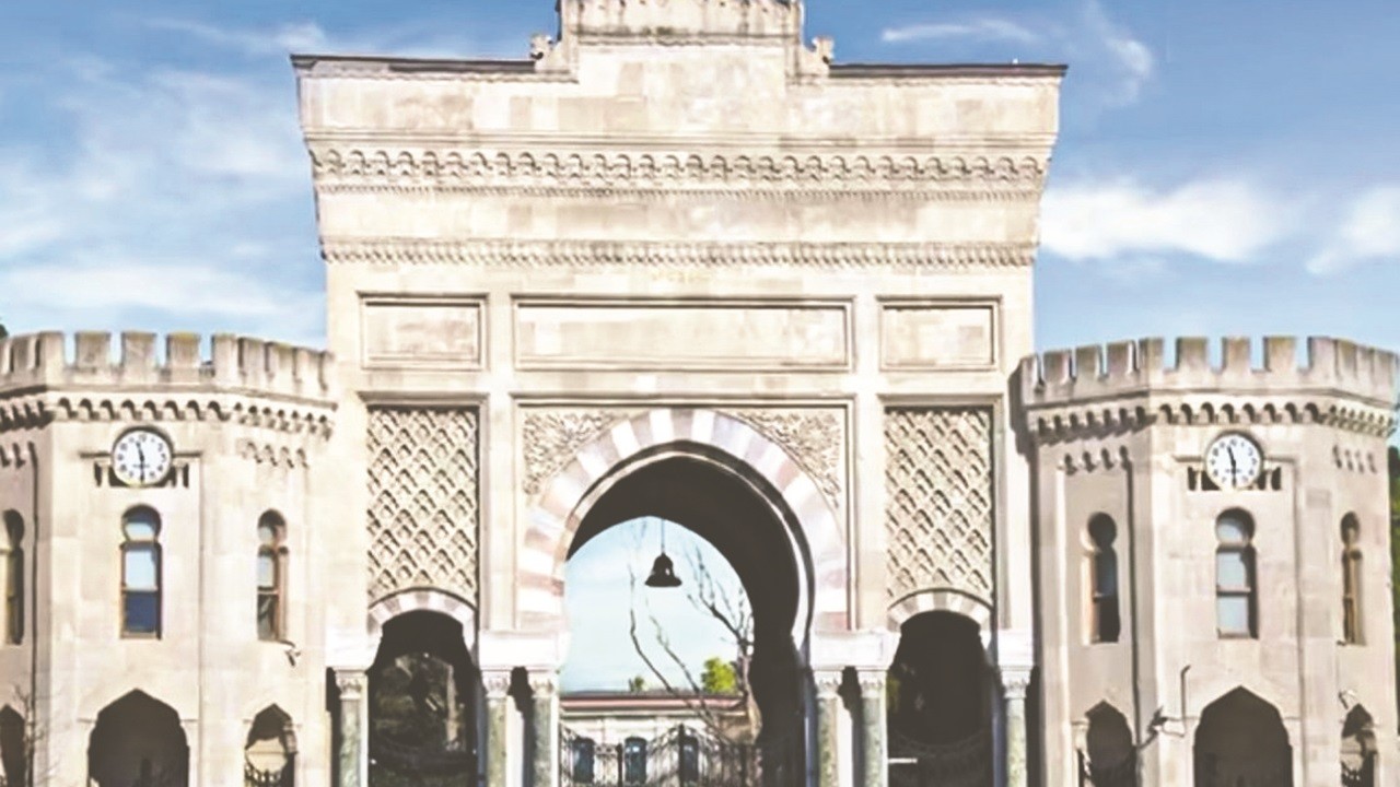 Ekrem, atalarının izinde