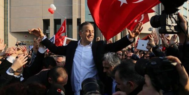 'Paralel' Ekrem, Nuh Gönültaş'a cevap verdi