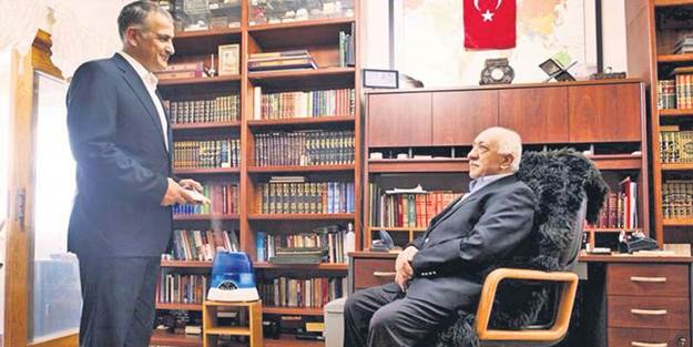 Ekrem Dumanlı'ya yakalama kararı