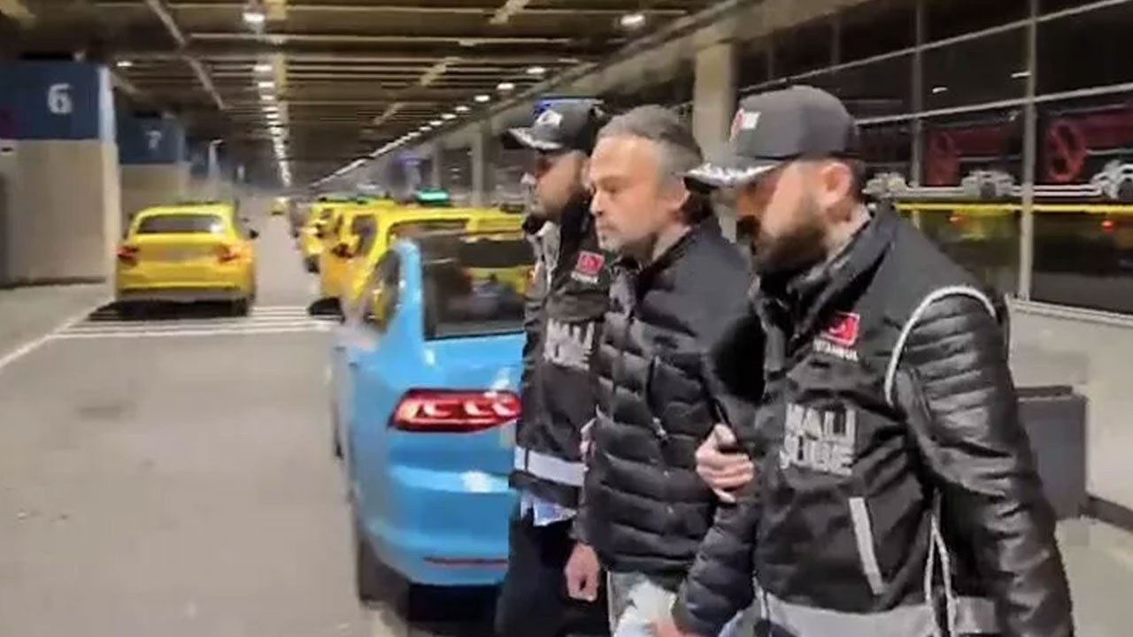 Ekrem İmamoğlu'na büyük şok! Kritik isim tutuklandı