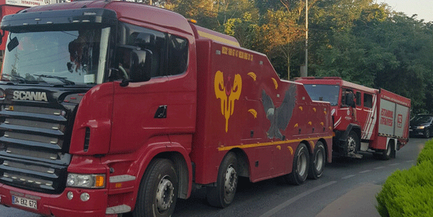 Ekrem, İstanbul'a bunu da gösterdi! İtfaiye aracı yolda kaldı