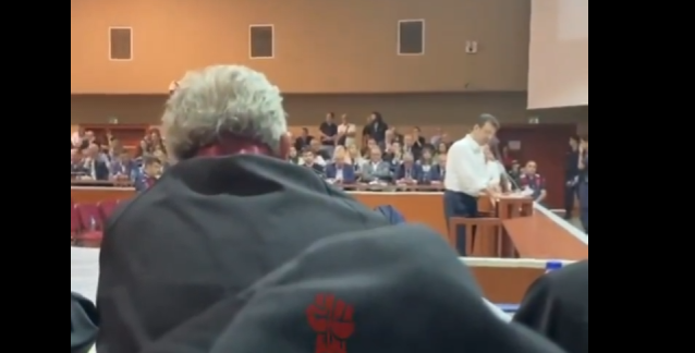 Ekrem mahkemede yine şov yaptı! 1.5 milyarlık villaları nasıl aldınız sorusuna şiirle cevap verdi