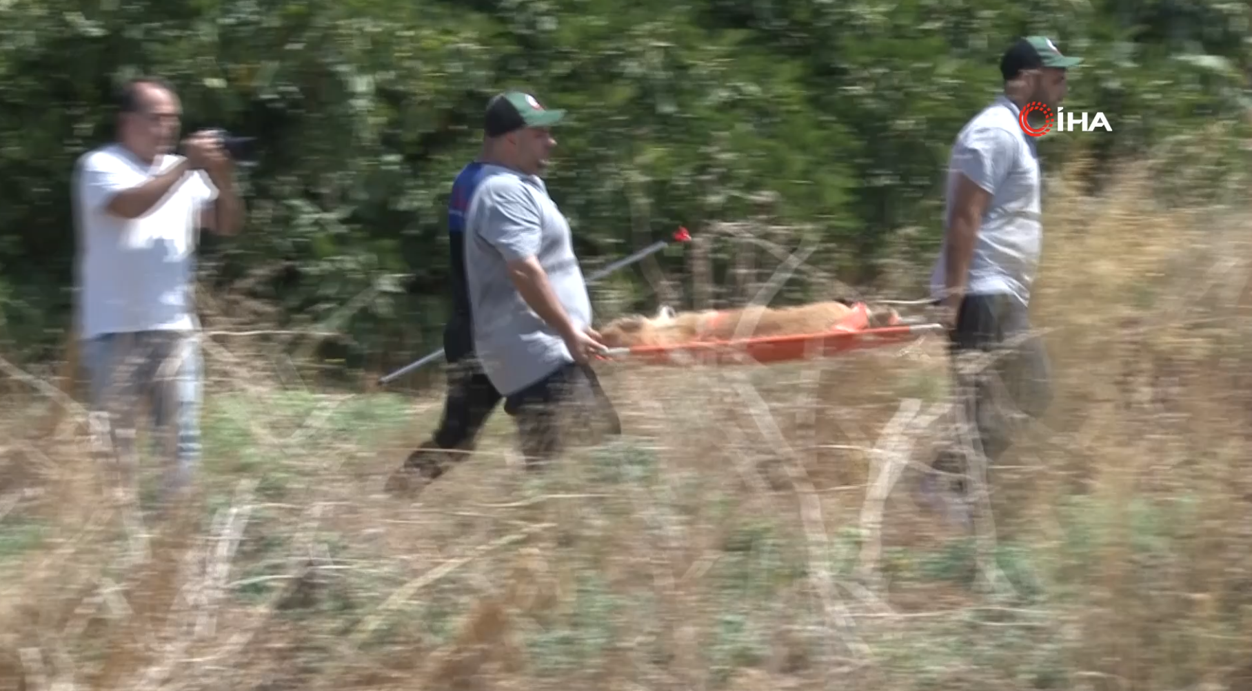 Ekrem yasaya uymuyor, AK Partili belediye topluyor