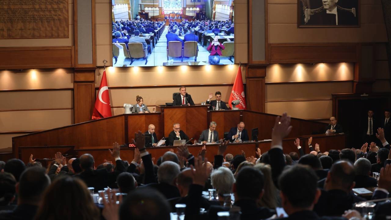 Ekrem yok, izi çok! İBB’den yüzde 100 zam kararı