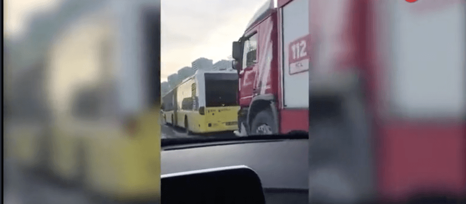 Ekrem'in pisliğini itfaiye temizliyor