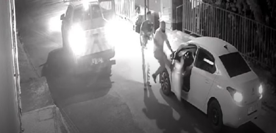 Ekrem'in resmi magandaları: İBB'nin aracıyla yol kesip adam dövdüler!