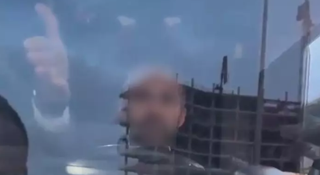 Ekrem’in şoföründen iğrenç hareket! Araca çarpıp sürücüyü ezmeye çalıştı