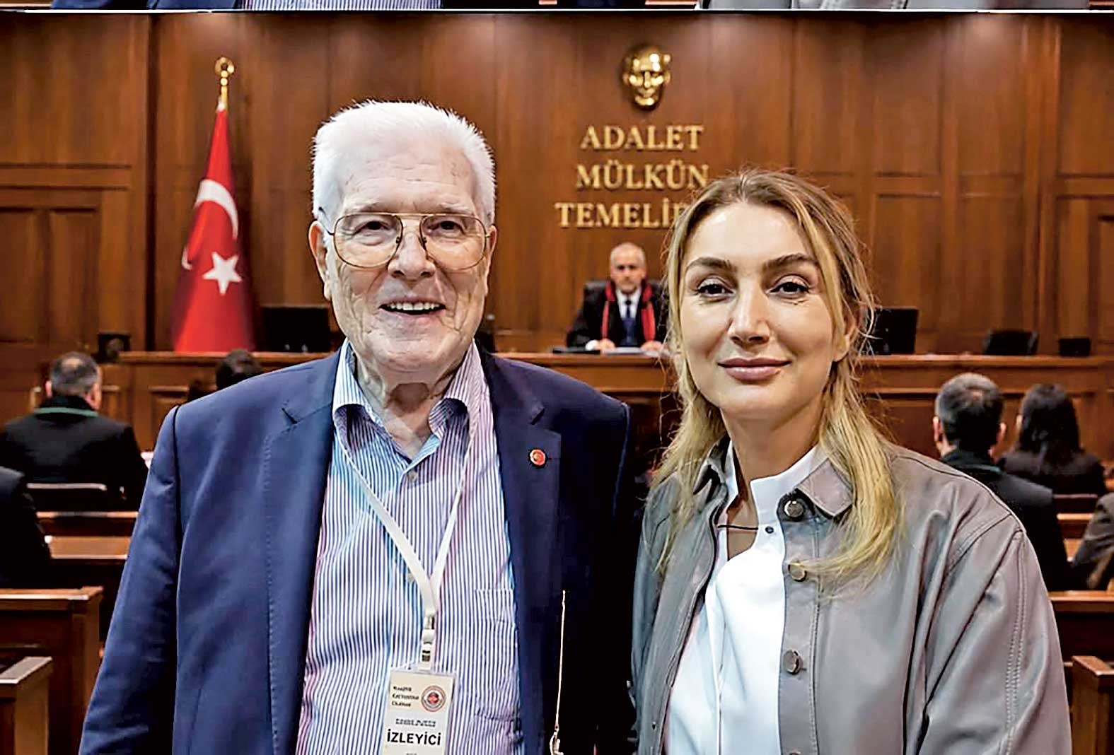 Ekrem’in son yalakası 92’lik İzzet oldu