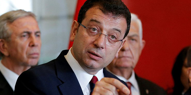 Ekrem’in sözlüğünden: “Ahmak”, “it”, “çatla”!