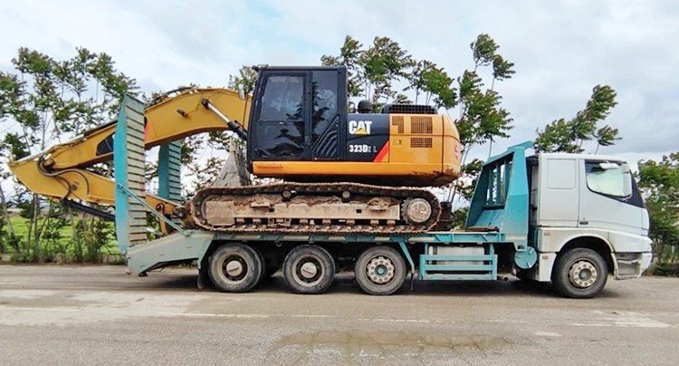 Ekskavatör kepçe ile 1. derece arkeolojik sit alanına kazma-kürek daldılar: Allah (cc) akıl-fikir versin... Bir manga defineci suç üstü yakalandı