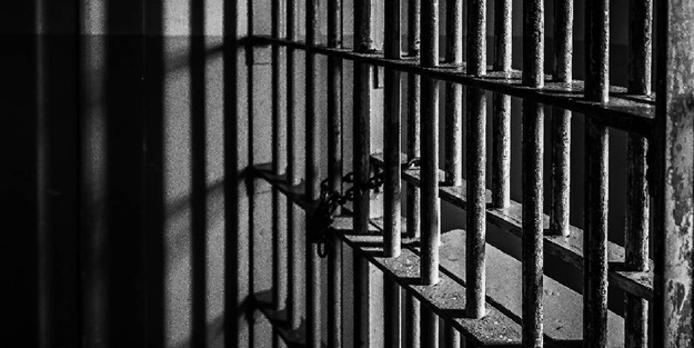 Ekvador'da hapishanede isyan! 6 polis yaralı