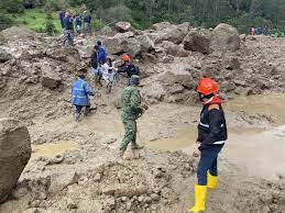 Ekvador'da toprak kayması: 4 ölü, 11 yaralı