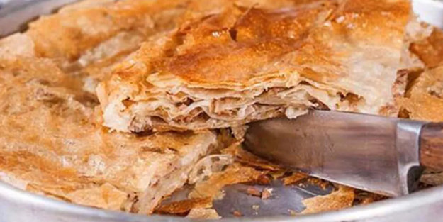 El açması cevizli börek tarifi nasıl yapılır, malzemeleri neler? Cevizli mayalı, şekerli börek! Cevizli börek kalori