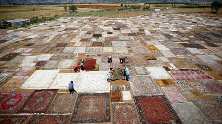 Tarlalara seriliyor! Tüm dünyaya satılıyor...