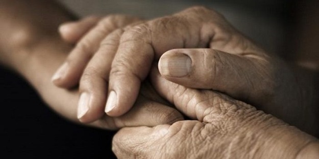 El ele tutuşmanın müthiş faydası