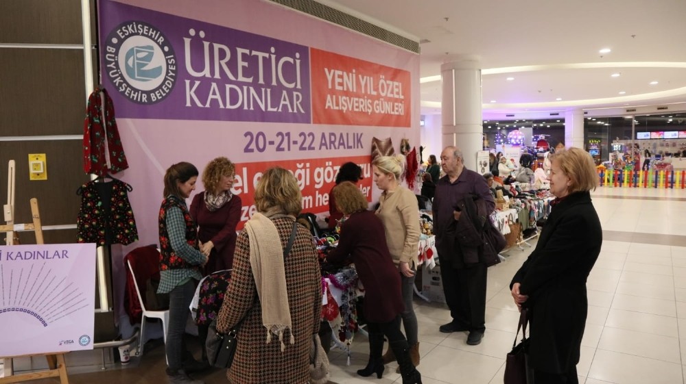 El emeği göz nuru eserler OKEP stantlarında 