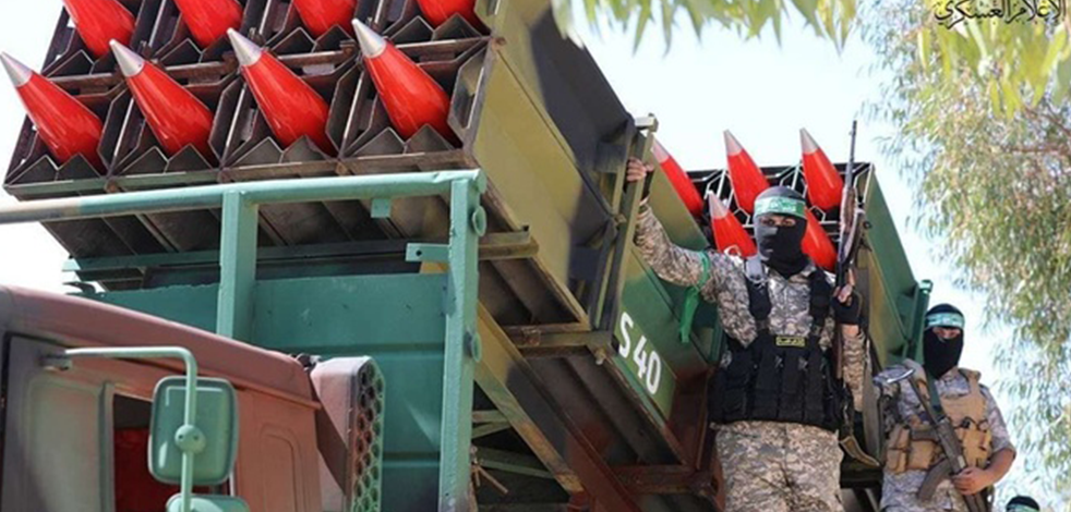 El-Kassam Tugaylarından askeri geçit töreni