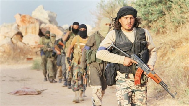 El Nusra kasabaları ele geçirdi