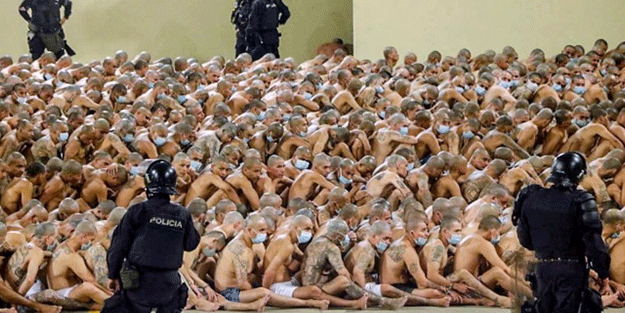 El Salvador'da son 5 ayda 50 binden fazla kişi gözaltına alındı