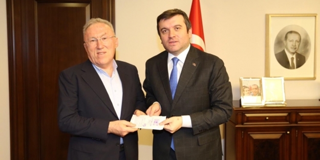 Elazığ depremi sonrası Japon öğrencilerden duygulandıran hareket