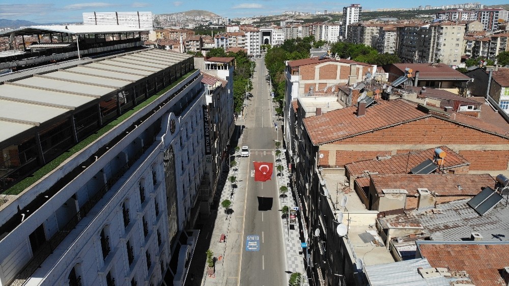 Elazığ sokağa çıkma kısıtlamasıyla sessizliğe büründü 