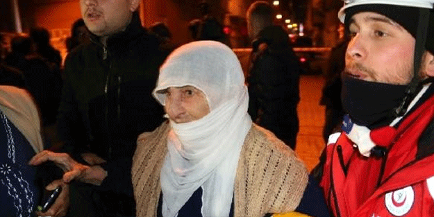 Elazığ'da 3 bina çökme tehlikesi nedeniyle tahliye edildi