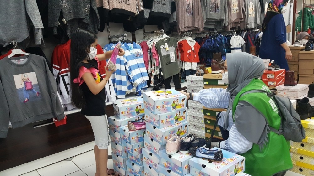 Elazığ’da 400 çocuğa bayramlık hediye edildi 