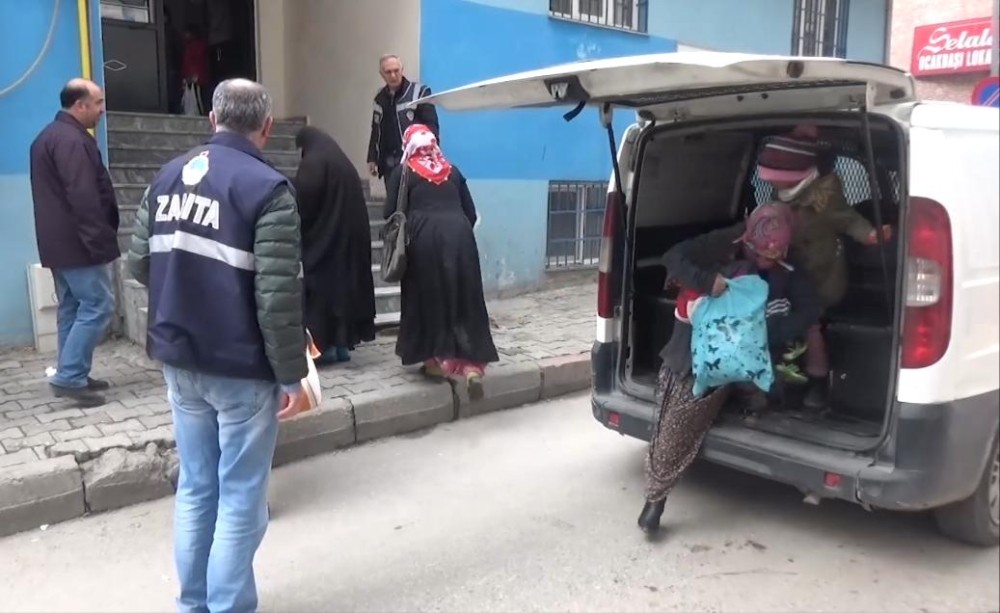 Elazığ’da 97 dilenciye 15 bin 708 lira ceza kesildi 