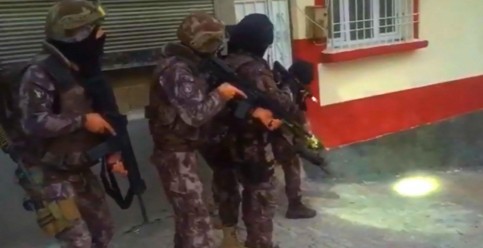 Elazığ’da aranan 63 şahıs yakalandı!