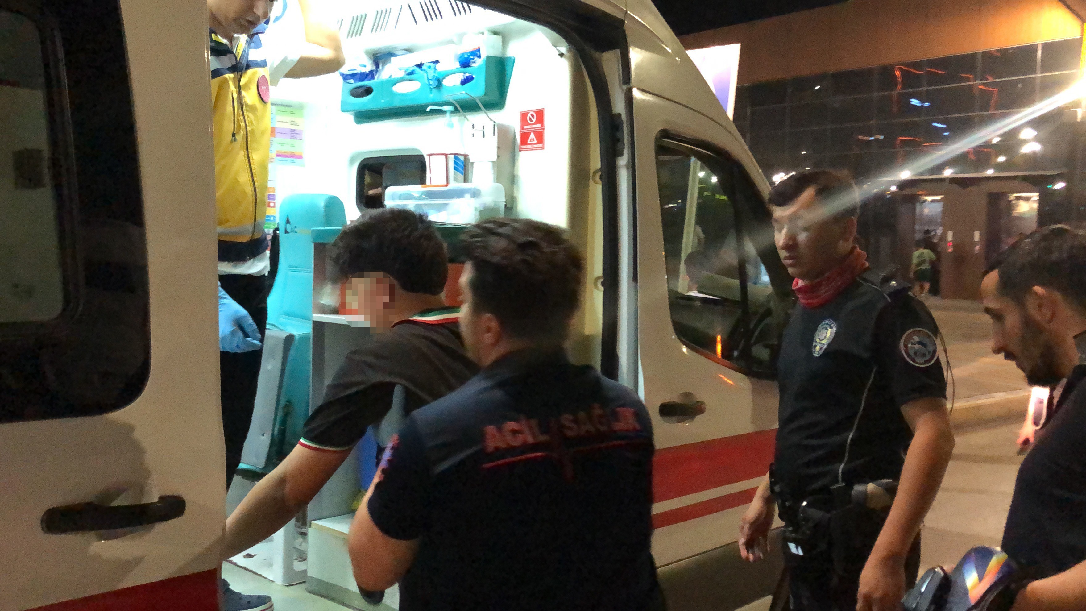 Elazığ’da bıçaklanan 14 yaşındaki çocuk yaralandı