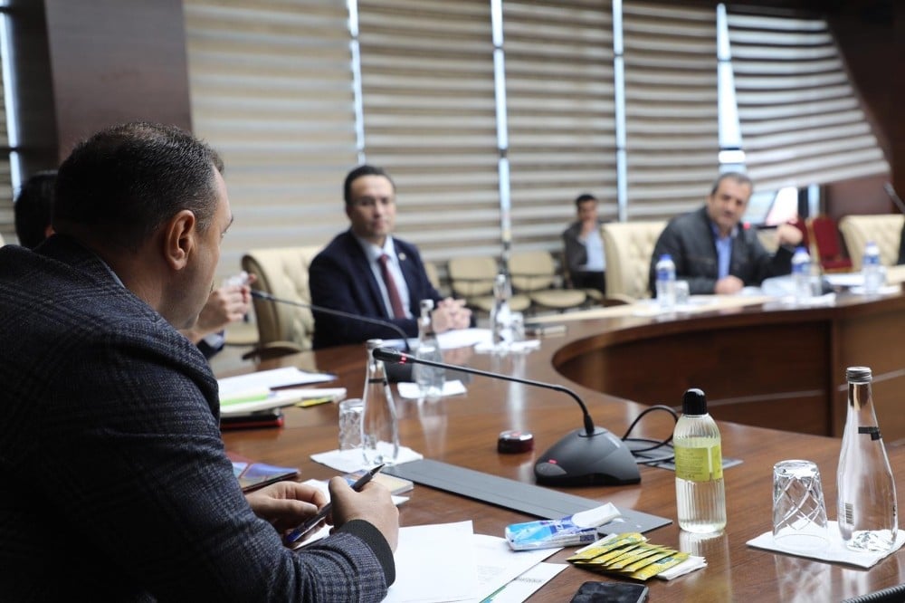 Elazığ’da çalışıp, farklı illerde ikamet edenlerin şehre girişi yasaklandı 