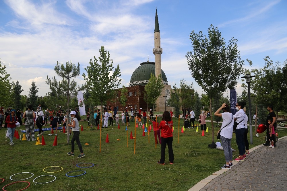 Elazığ’da çocuklara yönelik sosyal mesafeli etkinlik 