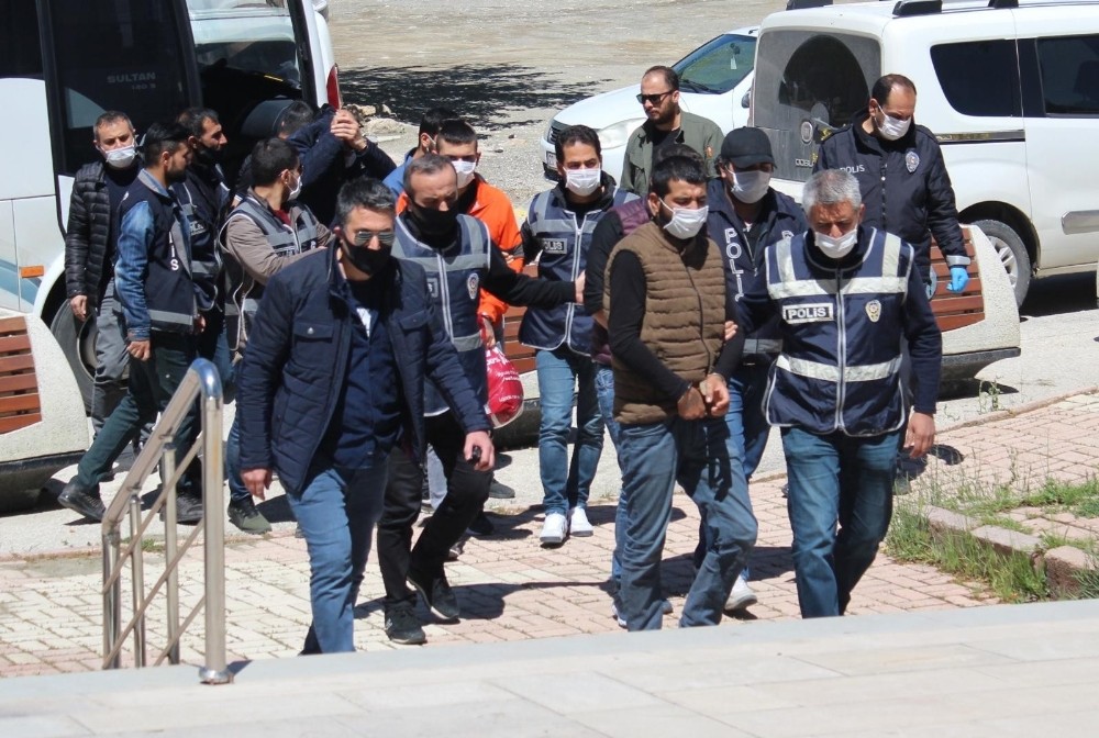 Elazığ’da darp ve çıplak fotoğrafla şantaja 6 tutuklama 