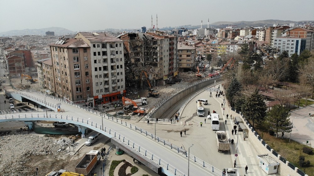 Elazığ’da depremden sonra 1 ayda bin 94 konut satıldı 