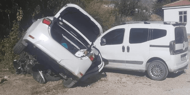 Elazığ'da feci kaza: Yaralılar var
