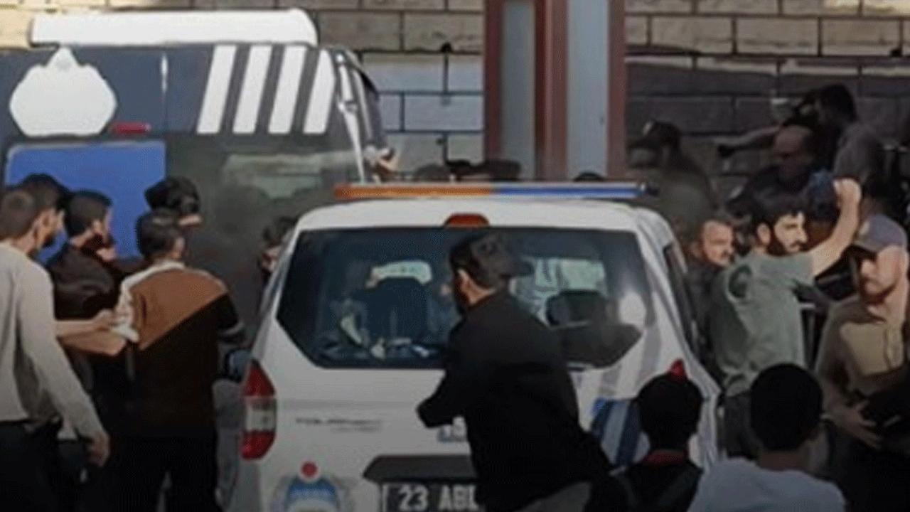 Elazığ'da Furkan hareketi üyeleri zabıtayı bastı!