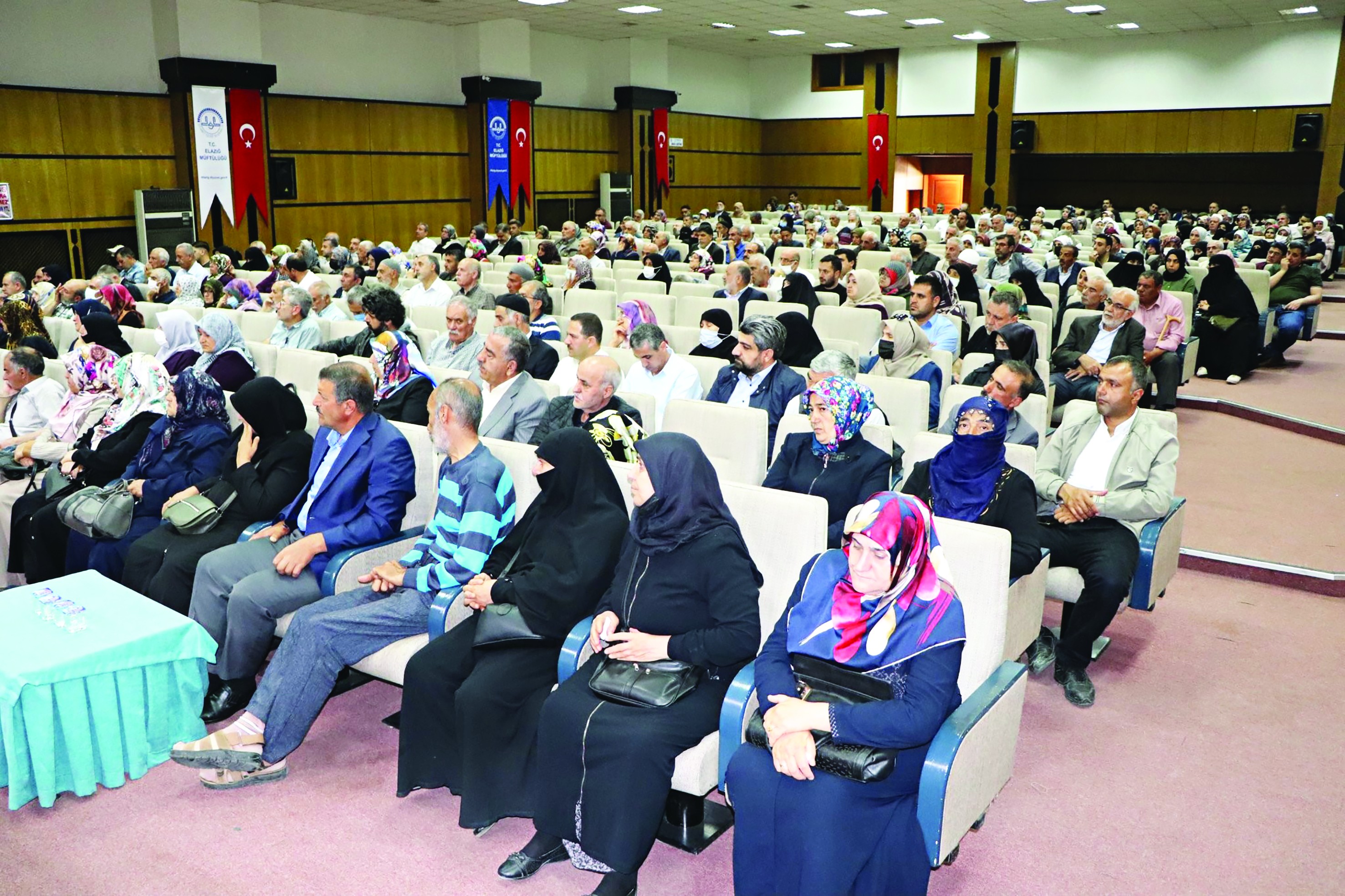 Elazığ’da hac seminerleri başladı