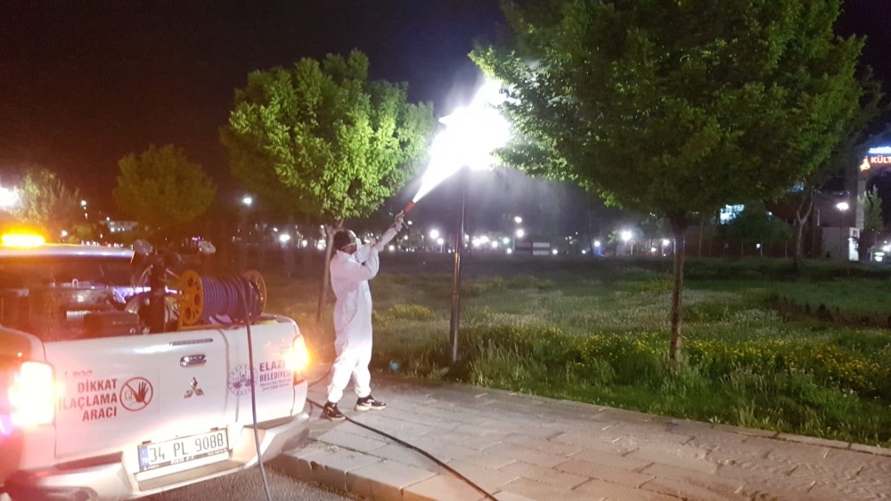 Elazığ’da haşerelere karşı ilaçlama 