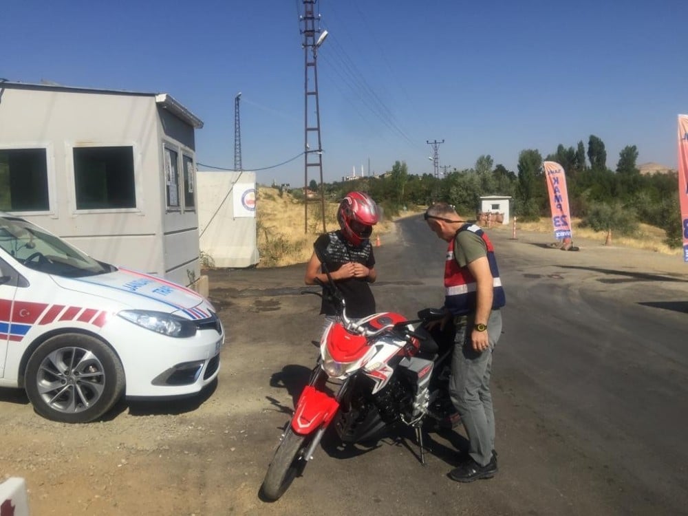 Elazığ’da jandarmadan motosiklet denetimi 