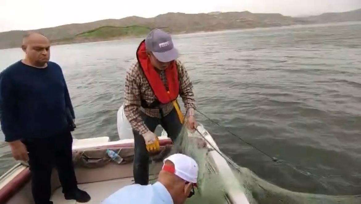 Elazığ'da kaçak av nöbeti! Ekipler iç sular için seferber oldu