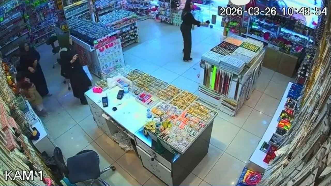 Elazığ'da korkutan sarsıntı! Bijutericide alışveriş yapanlar panikle kaçtı!