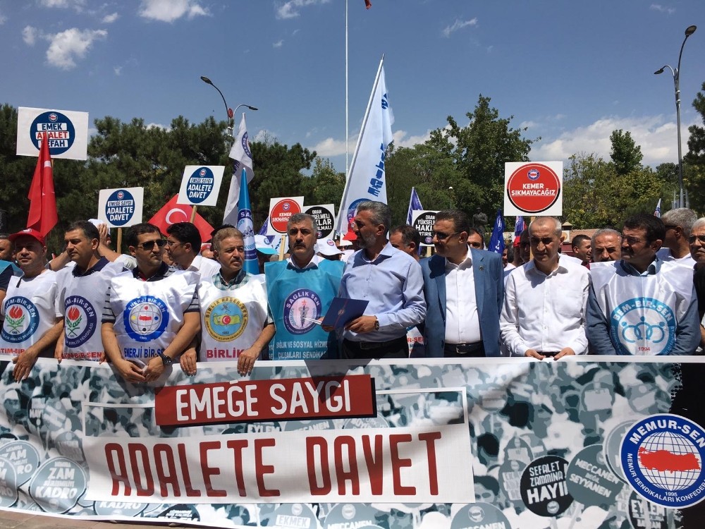 Elazığ’da Memur-Sen’den ‘Emeğe Saygı Adalete Davet’ çağrısı 
