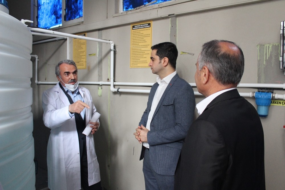 Elazığ’da öğretmen ve öğrenciler Korona virüse karşı üretime geçti 